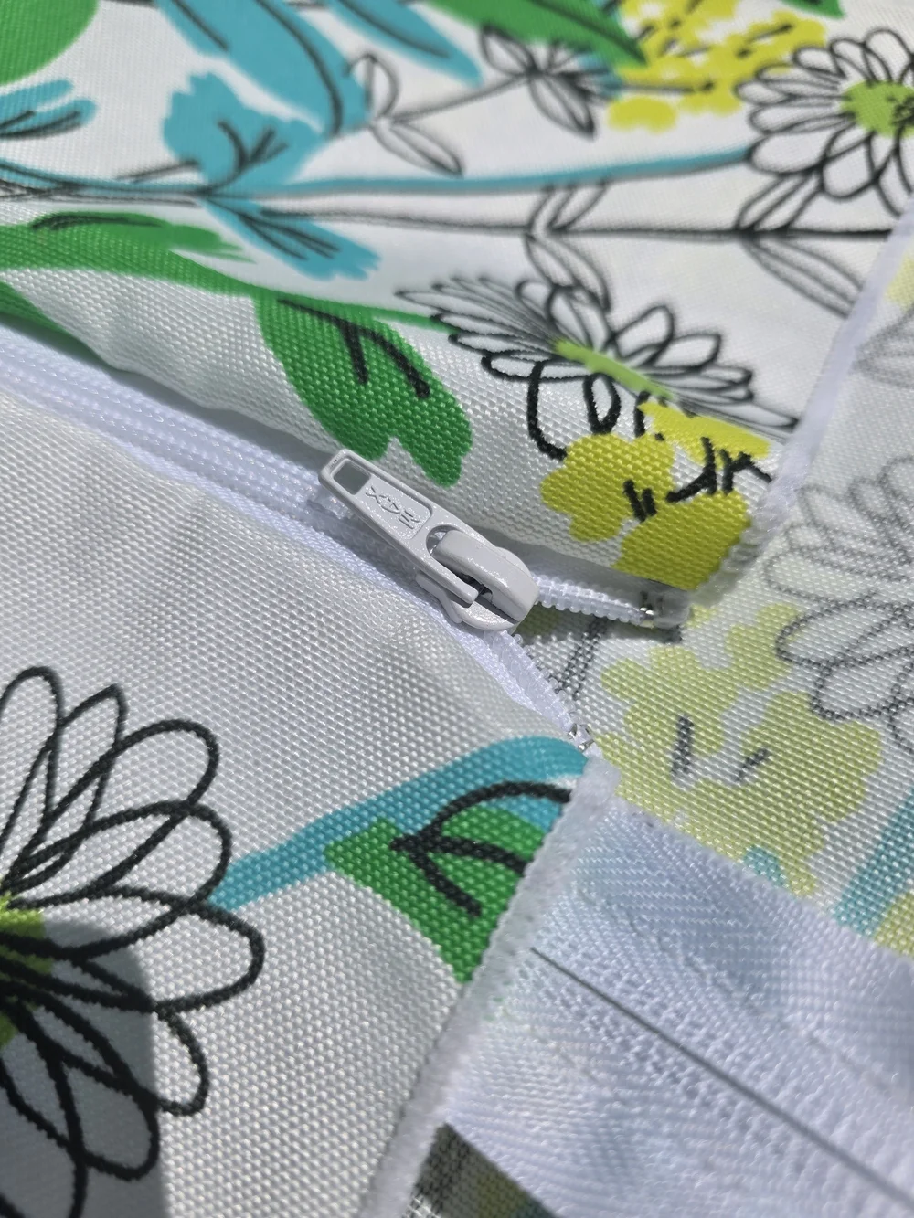 Vera Neumann Zippered Umbrella Tablecloth Large Retro Rectangular Indoor Outdoor